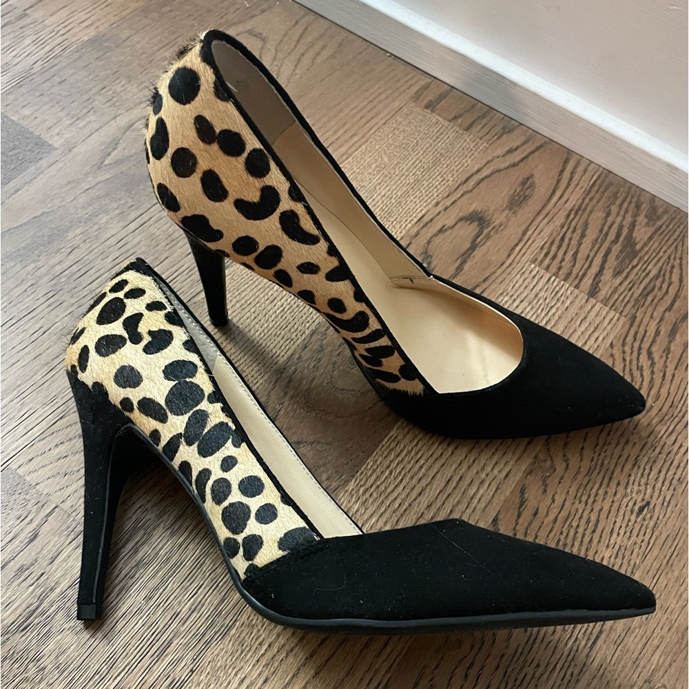 Guess two-tone black and cheetah print pumps, size 8.5.